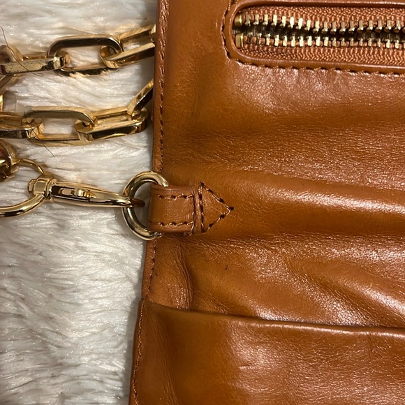Tory Burch Cognac leather with strap excellent condition - Picture 11 of 14